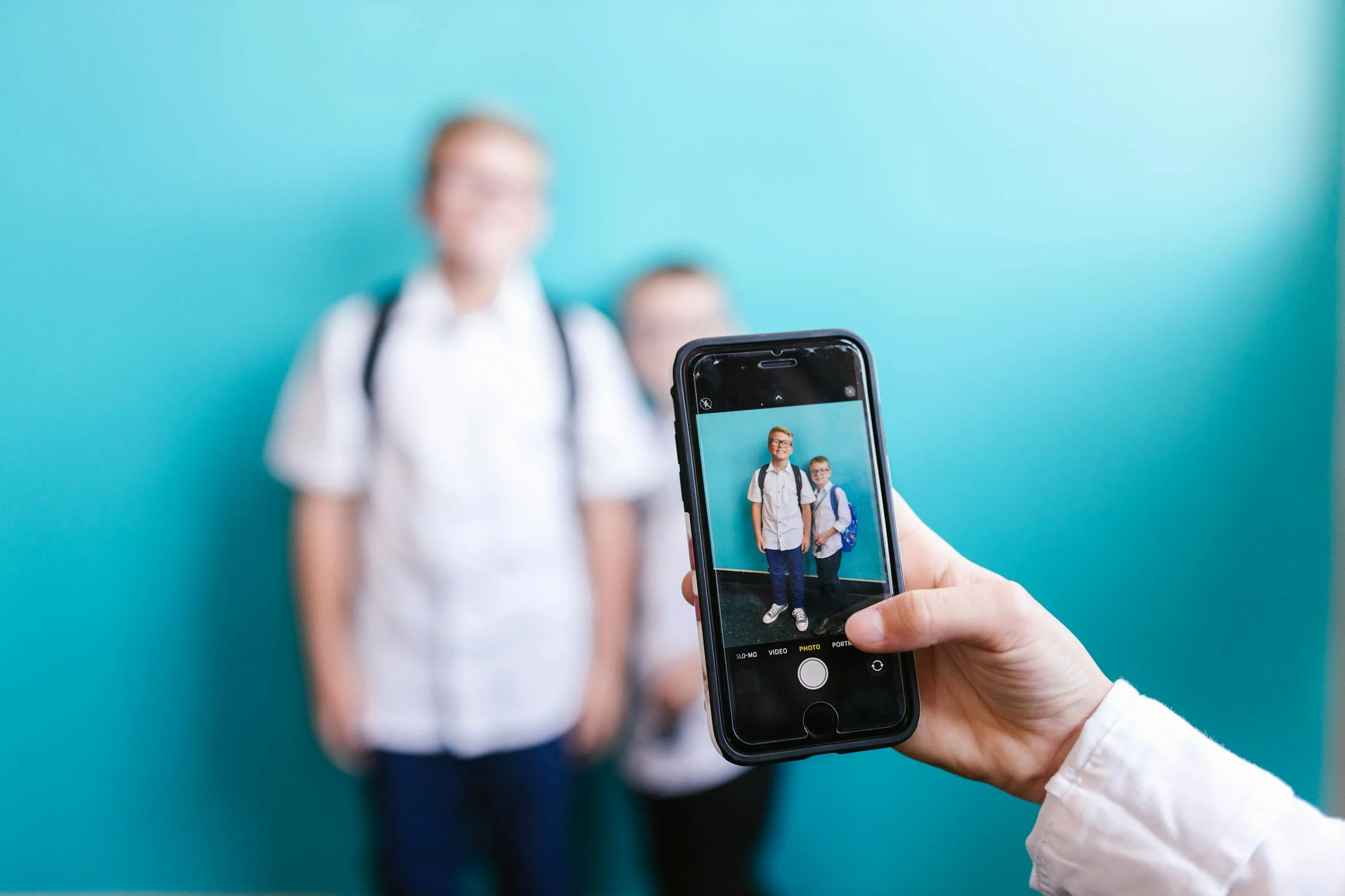 Protéger sa famille : les bases du contrôle parental sur iPhone